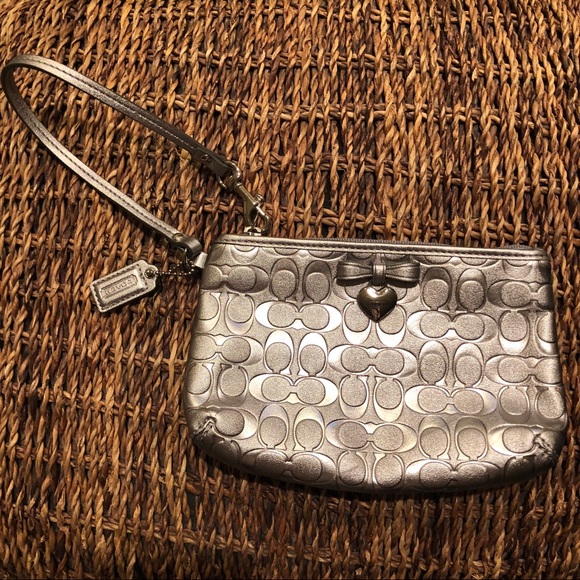 Coach wristlet - Picture 1 of 5